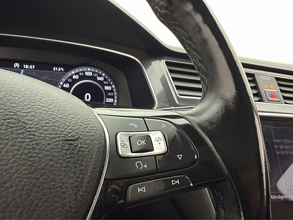 Volkswagen Tiguan Allspace 22 of 30