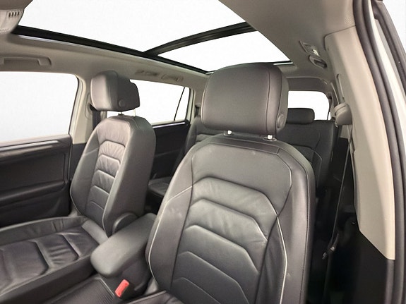 Volkswagen Tiguan Allspace 16 of 30