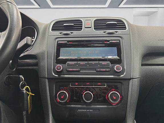 Volkswagen Golf VI 14 of 17