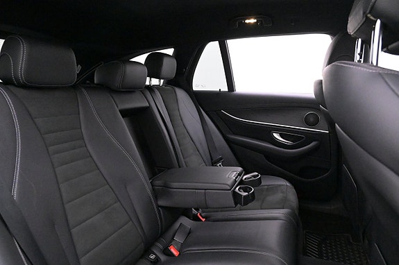 Mercedes-Benz E300 de 19 of 27