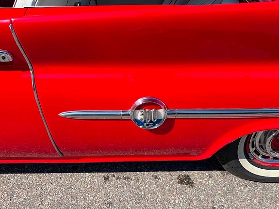 Chrysler 300 13 of 30