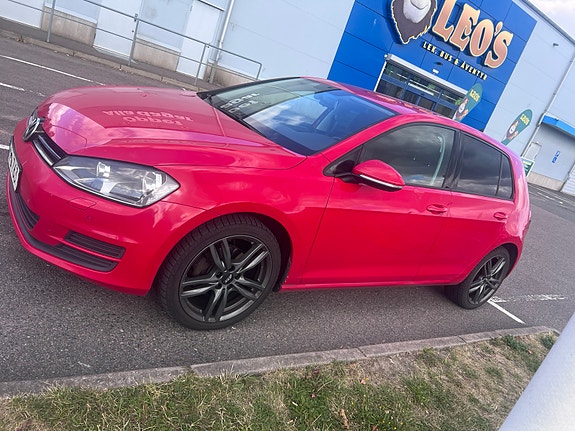 Volkswagen Golf VII 2 of 8