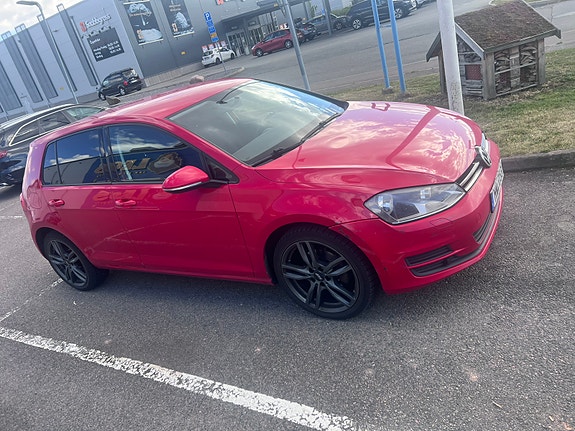 Volkswagen Golf VII 3 of 8