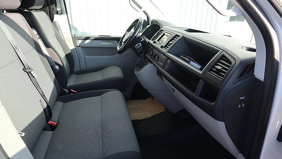 Volkswagen Transporter 9 of 14