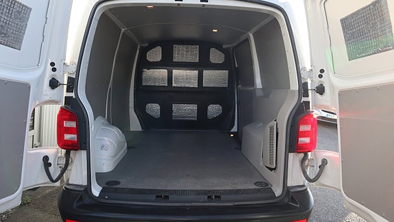Volkswagen Transporter 6 of 14