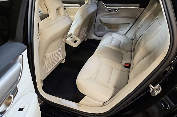 Volvo V90 8 of 11