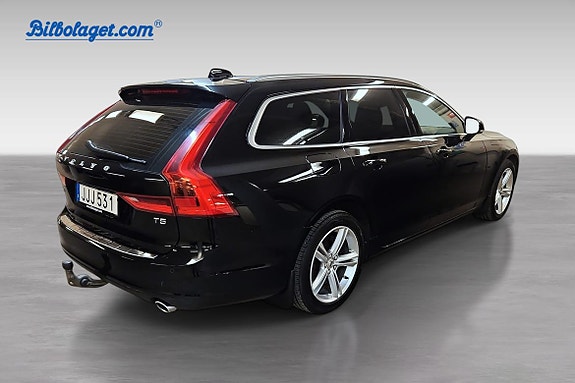 Volvo V90 4 of 11