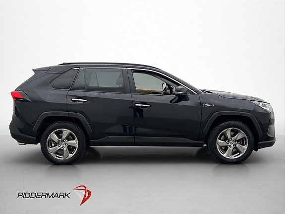 Toyota RAV4 9 of 30
