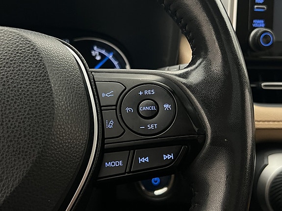 Toyota RAV4 22 of 30