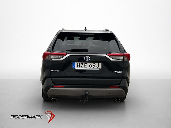 Toyota RAV4 6 of 30