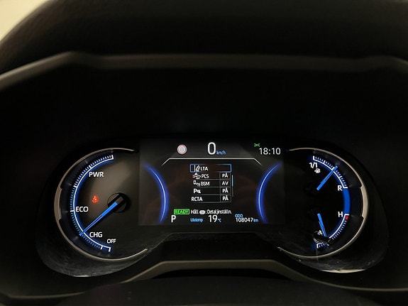 Toyota RAV4 20 of 30