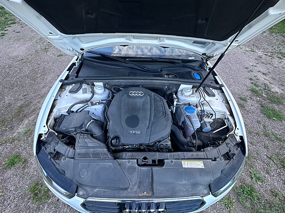 Audi A5 4 of 6
