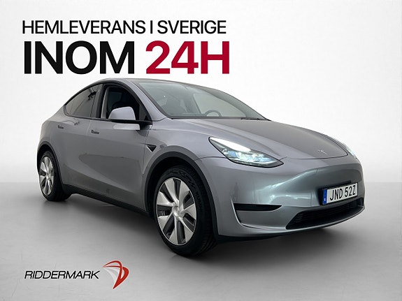 Tesla Model Y 4 of 30