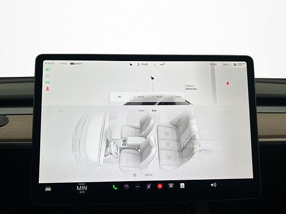 Tesla Model Y 27 of 30