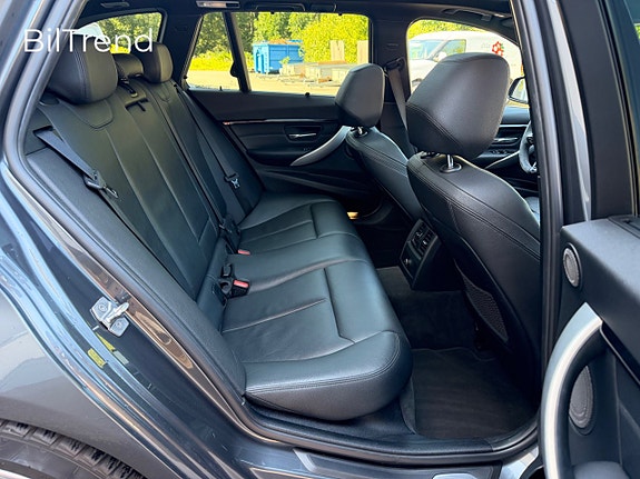 BMW 330d 12 of 26
