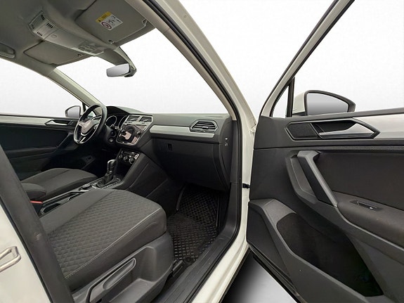 Volkswagen Tiguan 29 of 30
