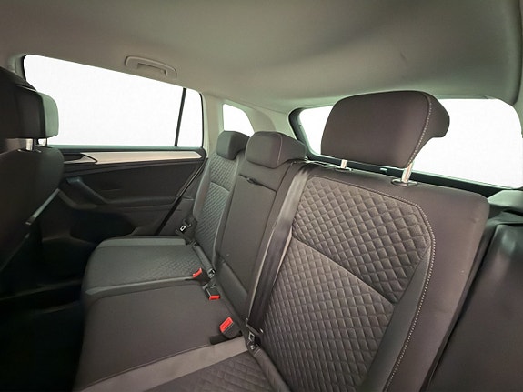 Volkswagen Tiguan 15 of 30