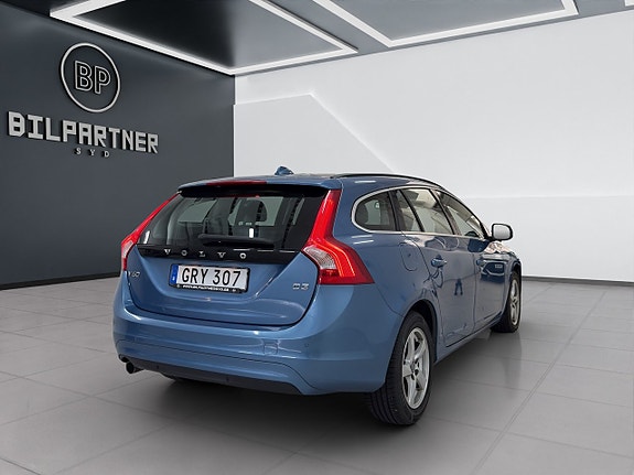 Volvo V60 5 of 14