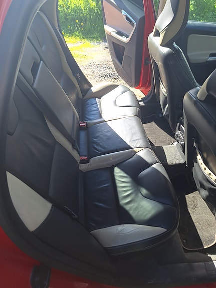 Volvo XC60 7 of 7