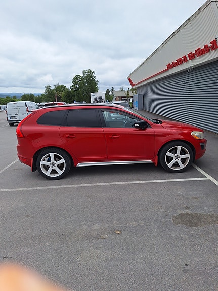 Volvo XC60 4 of 7