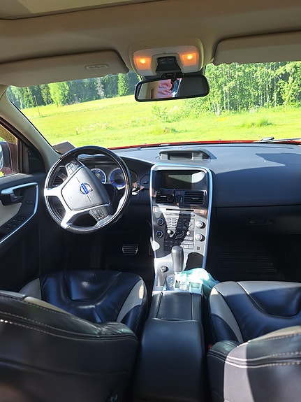 Volvo XC60 5 of 7