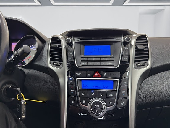 Hyundai i30 12 of 15