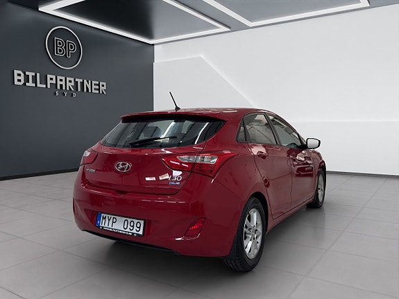 Hyundai i30 4 of 15