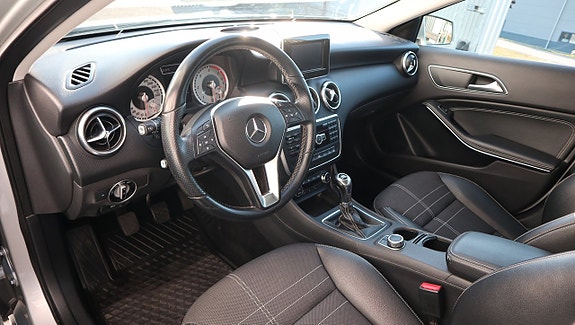 Mercedes-Benz A180 3 of 15