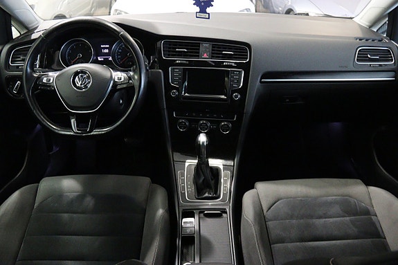 Volkswagen Golf VII 13 of 14