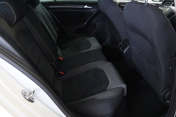 Volkswagen Golf VII 10 of 14