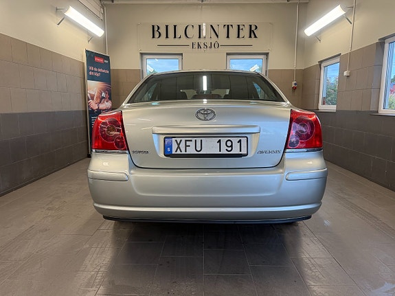 Toyota Avensis 6 of 13