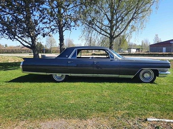Cadillac Fleetwood 4 of 30