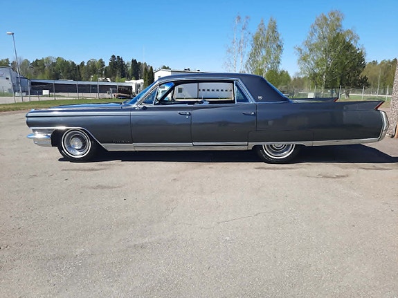 Cadillac Fleetwood 8 of 30