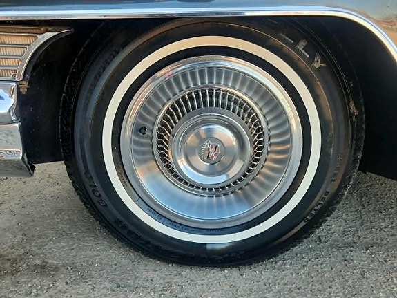 Cadillac Fleetwood 25 of 30