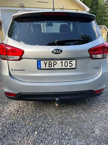 Kia Carens 8 of 8