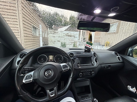 Volkswagen Tiguan 5 of 8