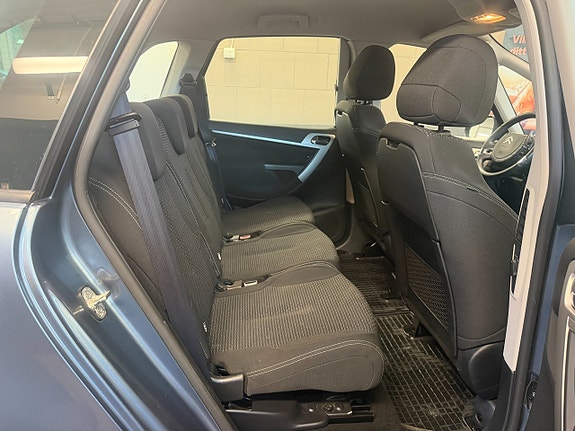 Citroen C4 Picasso 10 of 14