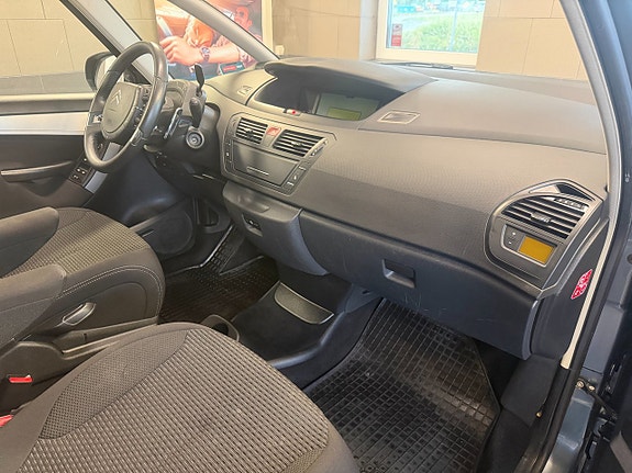 Citroen C4 Picasso 12 of 14