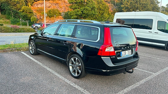 Volvo V70 11 of 12