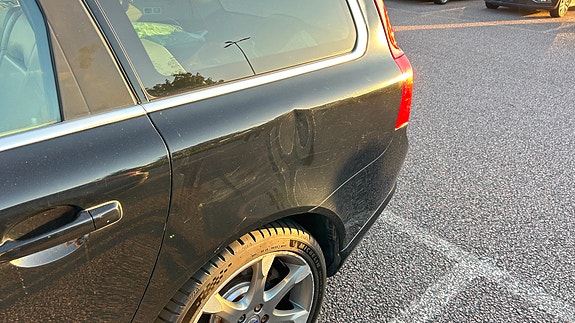Volvo V70 12 of 12