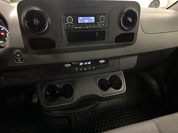 Mercedes-Benz eSprinter 312 9 of 18