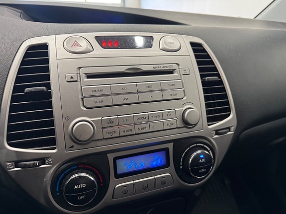 Hyundai i20 7 of 8