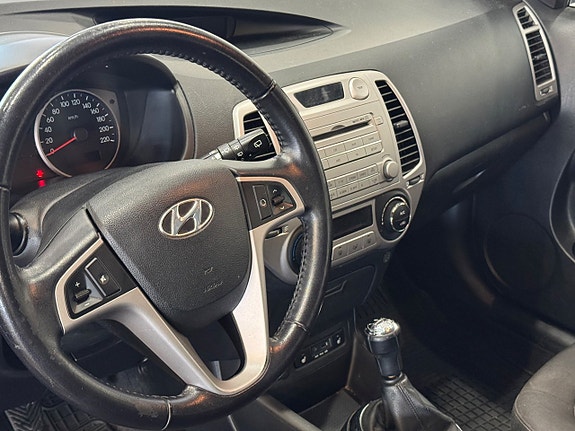 Hyundai i20 6 of 8