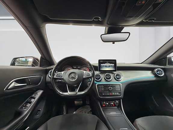 Mercedes-Benz CLA220 11 of 15