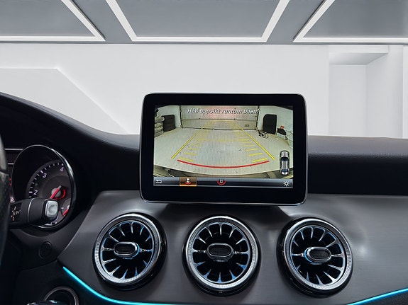 Mercedes-Benz CLA220 13 of 15