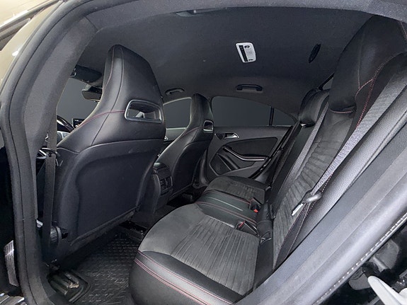 Mercedes-Benz CLA220 9 of 15