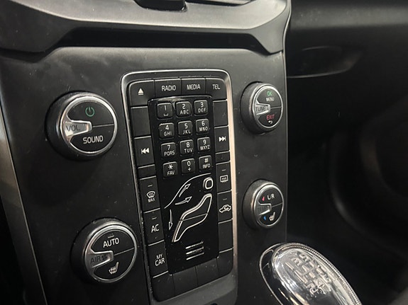 Volvo V40 9 of 9
