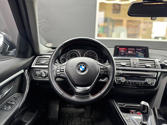 BMW 330e 8 of 20