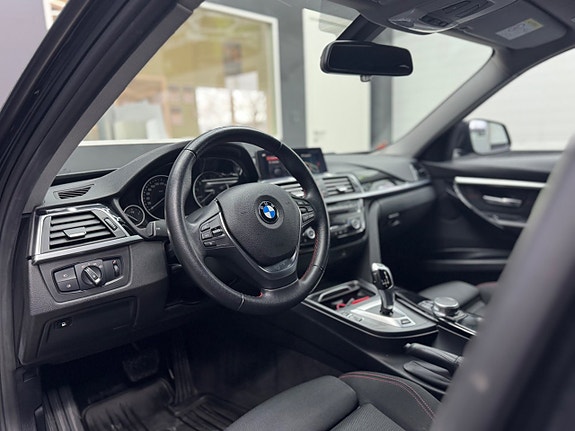 BMW 330e 10 of 20