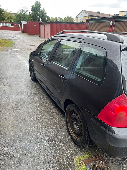 Peugeot 307 8 of 9